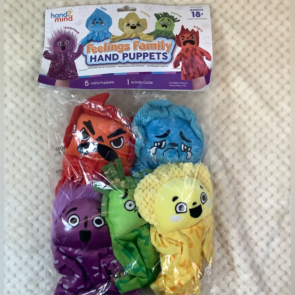 Feelings Hand Puppet Set w Activity Guide 5 Emotions Puppets NIP 😊😔😡